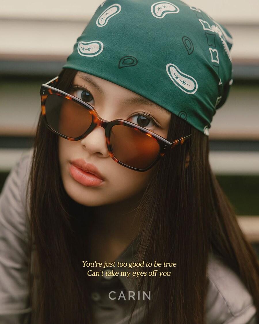 [뉴진스] 24FW CARIN 포토슛 비하인드 👓_7.jpg