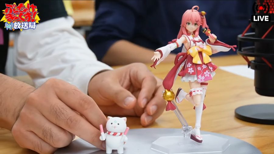 [맥스 팩토리] figma 사쿠라 미코 & 호시마치 스이세이 생방송 샘플_8.png