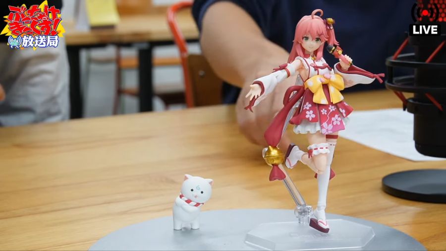 [맥스 팩토리] figma 사쿠라 미코 & 호시마치 스이세이 생방송 샘플_10.png