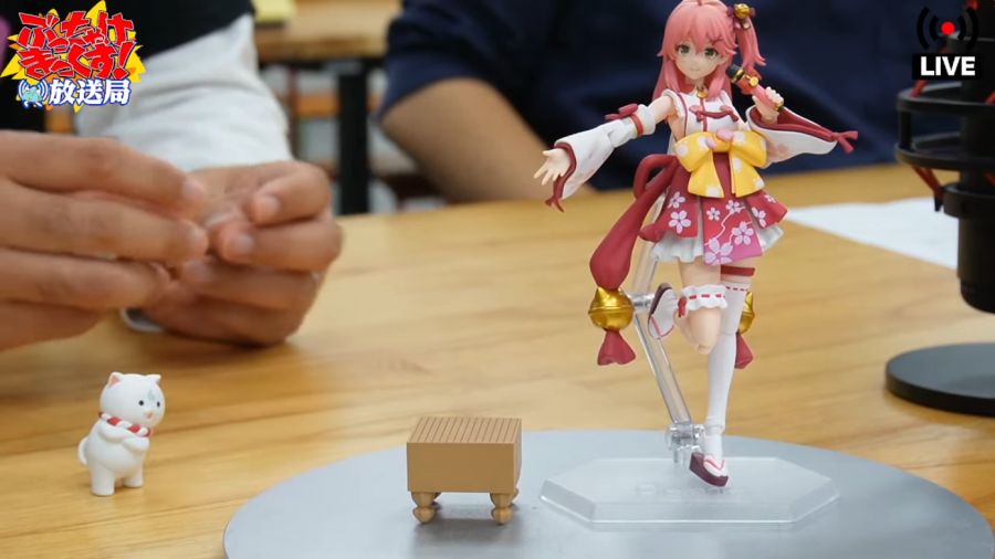 [맥스 팩토리] figma 사쿠라 미코 & 호시마치 스이세이 생방송 샘플_11.png