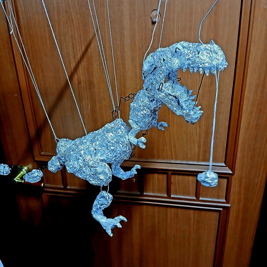 티라노 조종인형 만들었어요_2.jpg