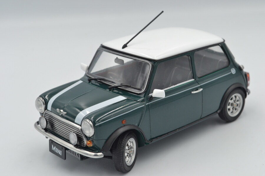 미니 쿠퍼 1.3i (1997) (하세가와 1:24)_1.jpg