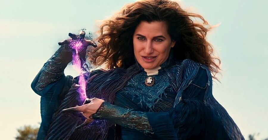 MCU)애거사와 비슷한 컨셉의 선배 캐릭터_1.jpg