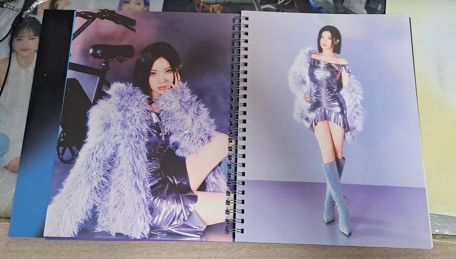 BABYMONSTER 1st FULL ALBUM [DRIP] BINDER Ver._9.jpg