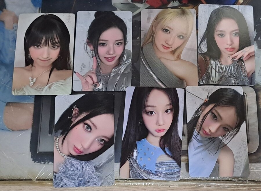 BABYMONSTER 1st FULL ALBUM [DRIP] BINDER Ver._26.jpg