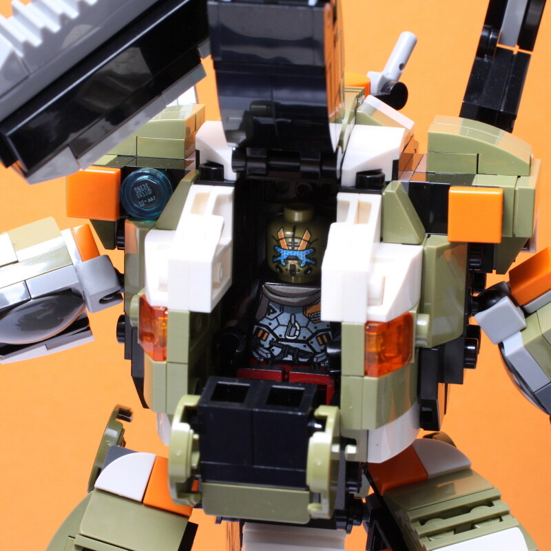 레고로 만든 타이탄폴+파일럿_9.jpg