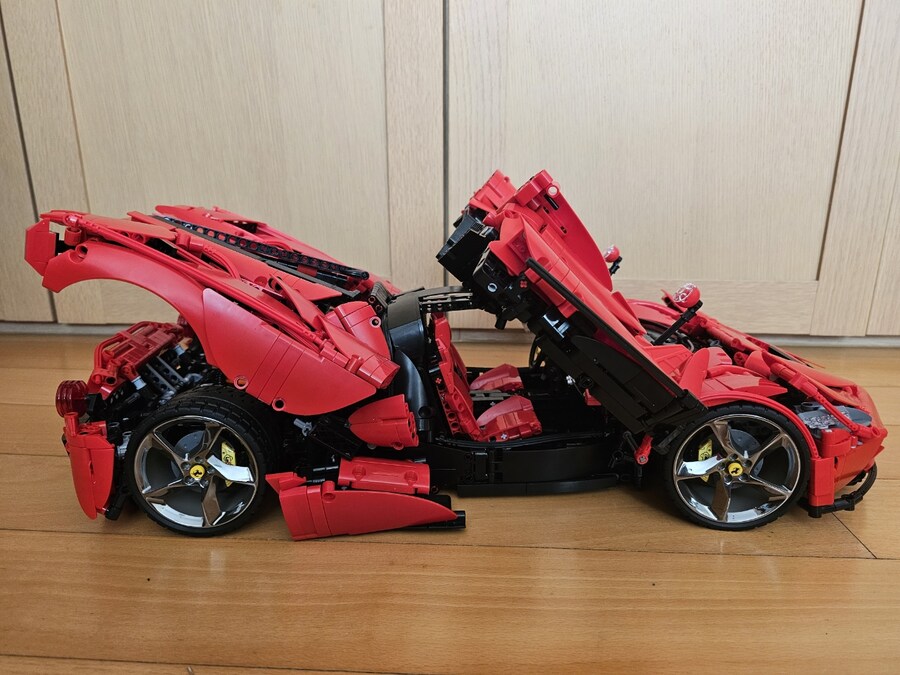 카다 라페라리_2.jpg