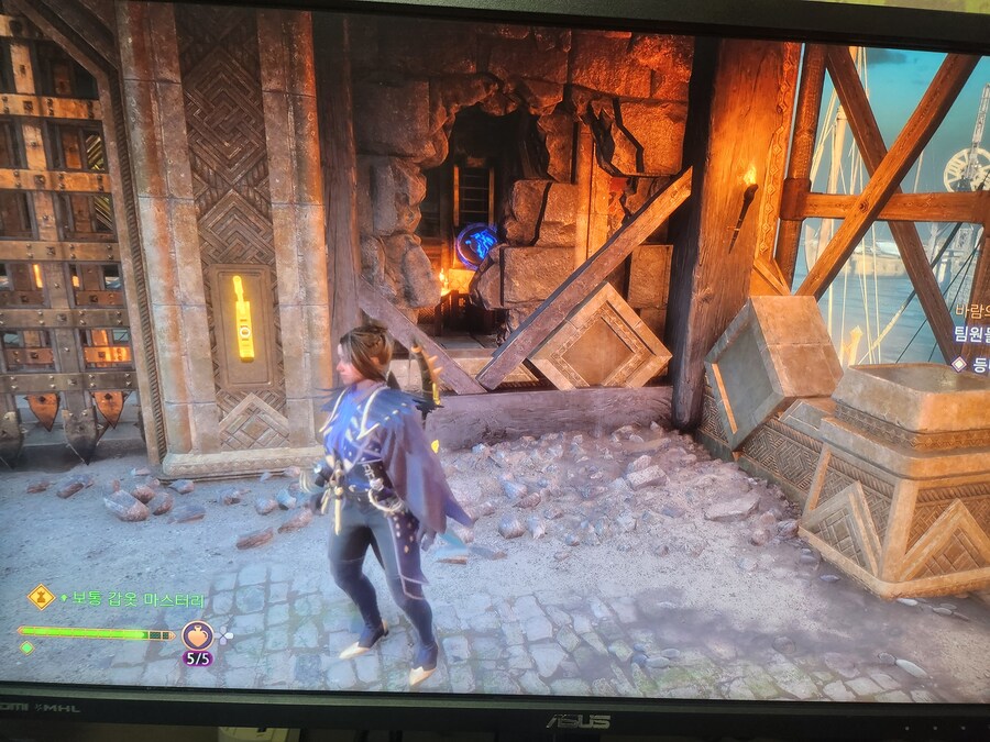 부두에 철문을 못열고 있네요...ㅠㅠ_3.jpg