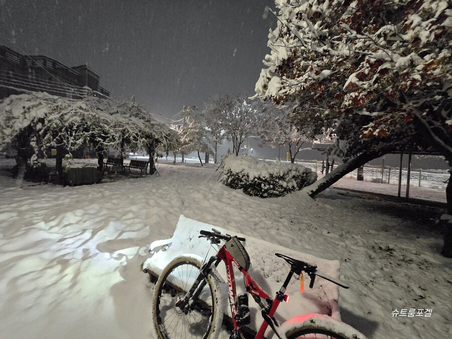 눈이 올거라고 예상하고있었지만..._4.jpg