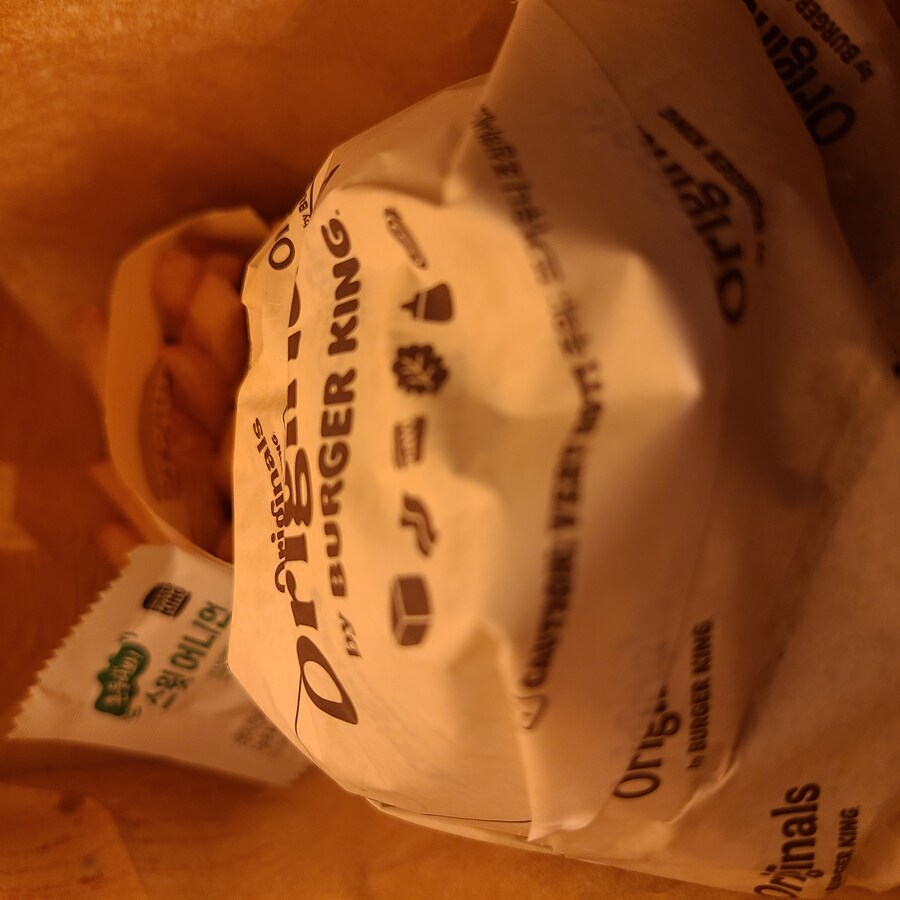 버거킹) 화이트 페타 버거_1.jpg