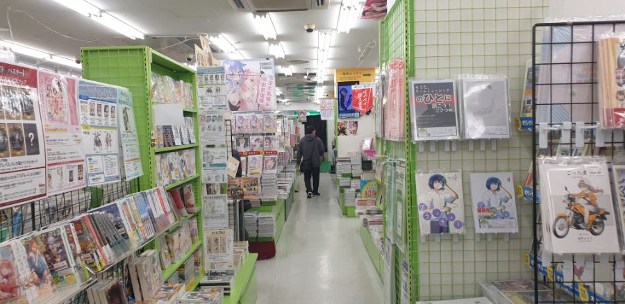 오사카여행 2번쨰이야기-난바역,,하루종일 돌아다니며 오덕쇼핑;-스압-_22.jpg