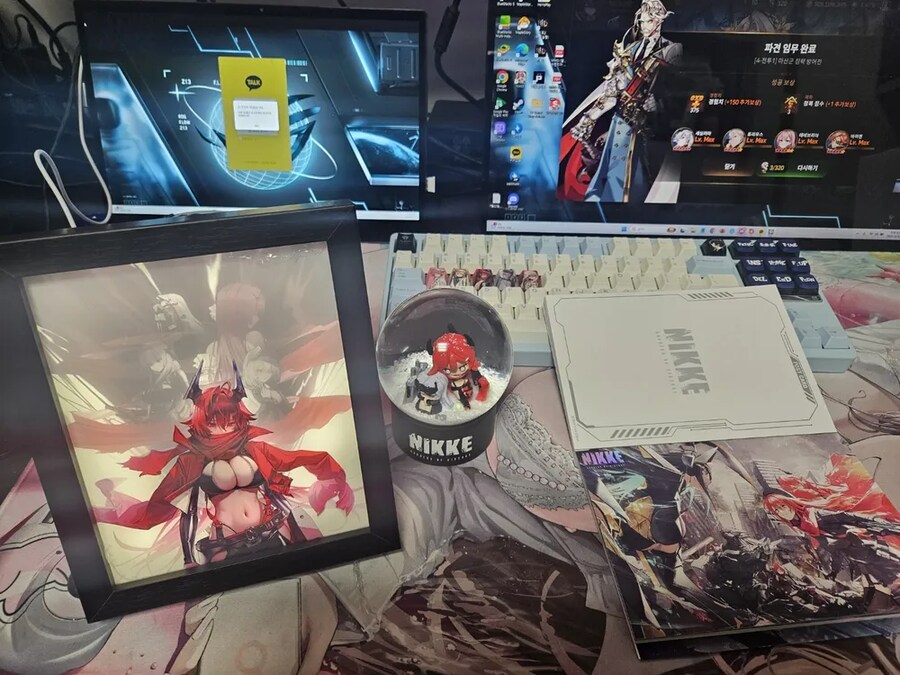 agf) agf에서 니케 굿즈 산거_1.png