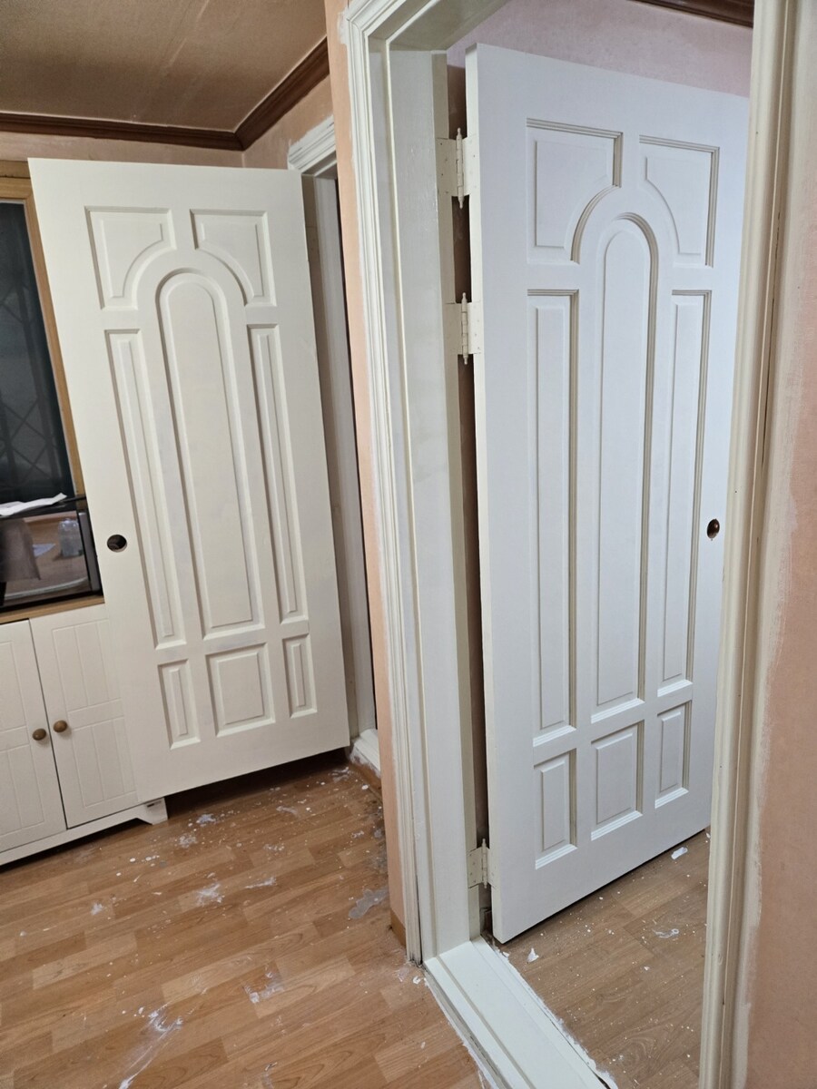(방문 리폼)난생 처음 페인트 작업을 해봤어요._8.jpg