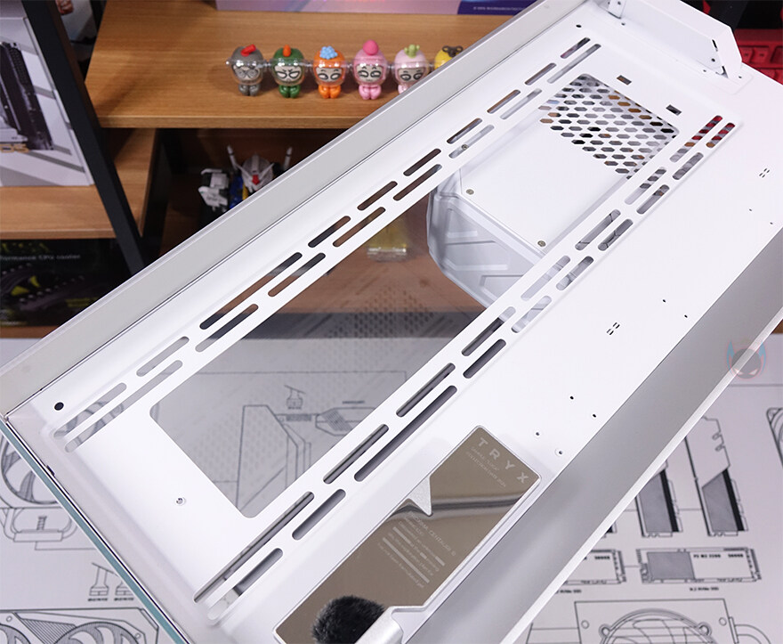 차별화된 플래그십 미들타워 어항케이스! - TRYX LUCA L70_41.jpg