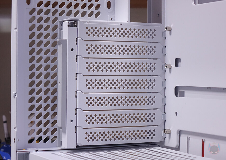 차별화된 플래그십 미들타워 어항케이스! - TRYX LUCA L70_70.jpg