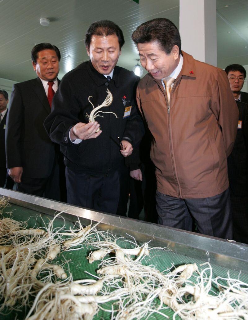 노무현 전 대통령) 20년 전 오늘 찍힌 사진들.jpg_18.jpg