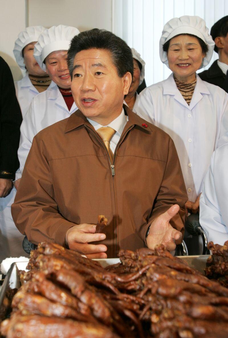 노무현 전 대통령) 20년 전 오늘 찍힌 사진들.jpg_28.jpg