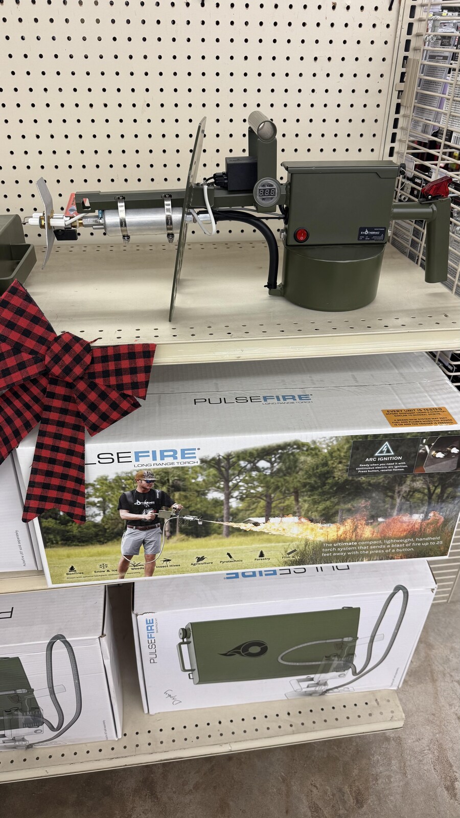 미국 마트에서 파는 흔한 잡초/벌레제거도구_1.jpg