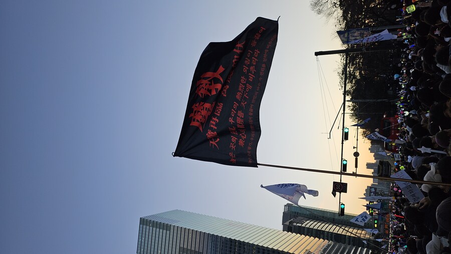 무협) 시위때 출몰한 마교가 가짜 마교인 이유._1.jpg