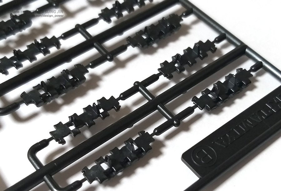 GERMAN PANTHER G Track Link Set 타미야 프라모델_4.jpg