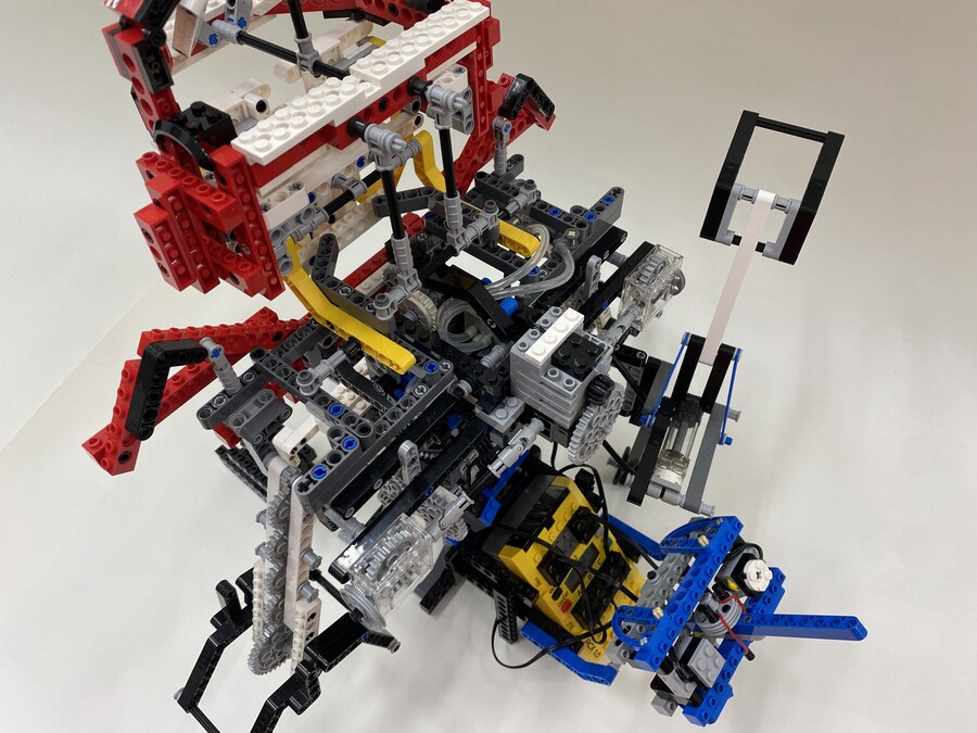 LEGO technic&Mindstorm 미래영웅 아이언리거 마하_야구로봇?!_10.jpg