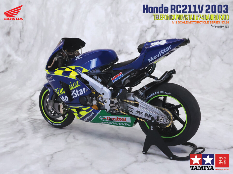 Honda RC211V 03 Telefonica Movistar #74_7.jpg