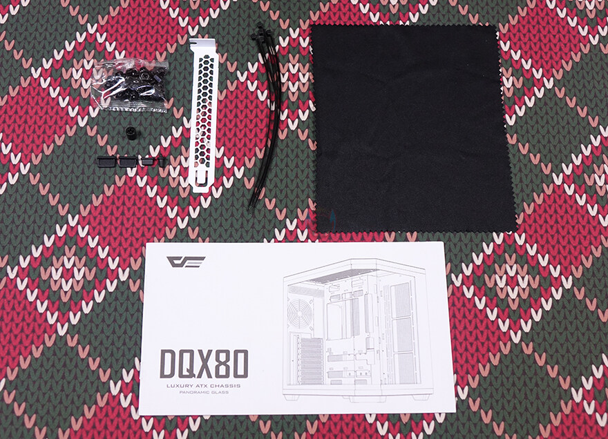 가장 레퍼런스적인 3면 컴퓨터 어항케이스! - 다크플래쉬 DQX80_11.jpg