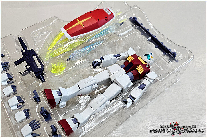 [로봇혼] 연말연시, 조상님을 만나 인사 올리는 GM 2_2.jpg