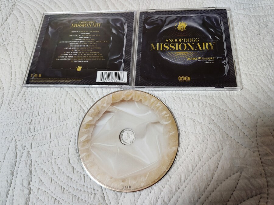 스눕 독 MISSIONARY_1.jpg