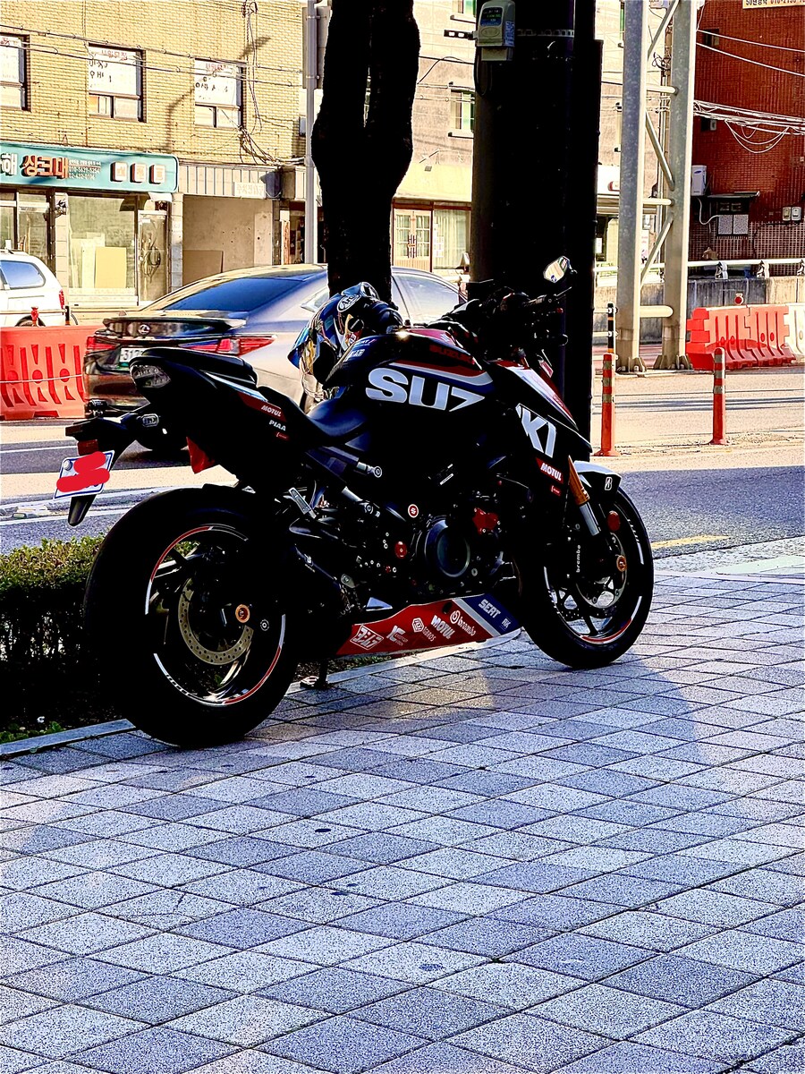 언더카울 장착 GSX S-1000_10.jpg