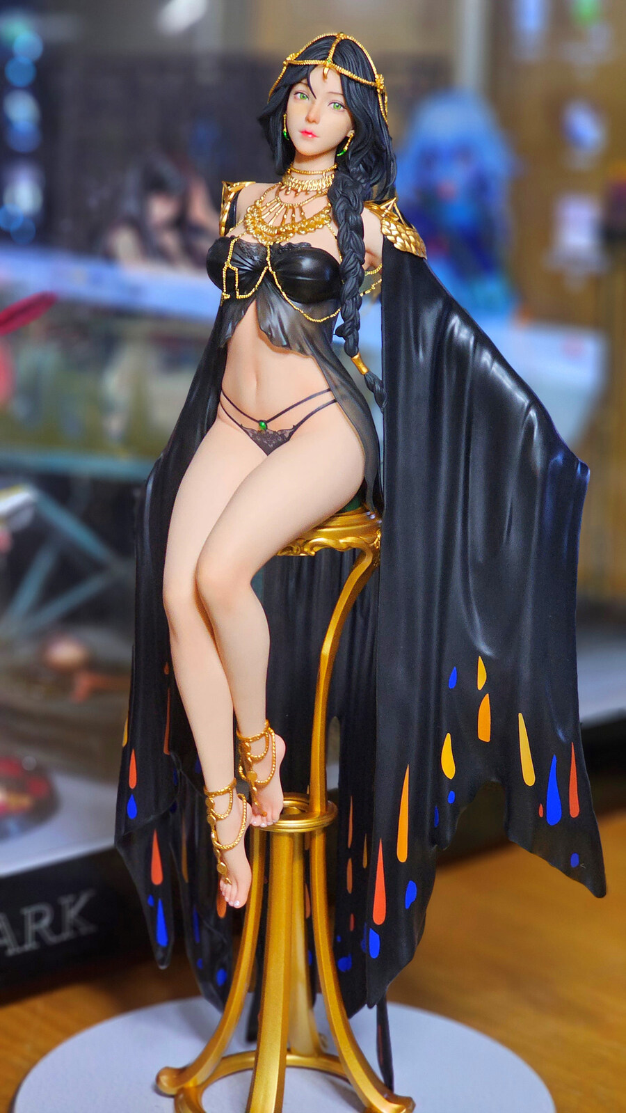 올해 첫 피규어 왔음_1.jpg