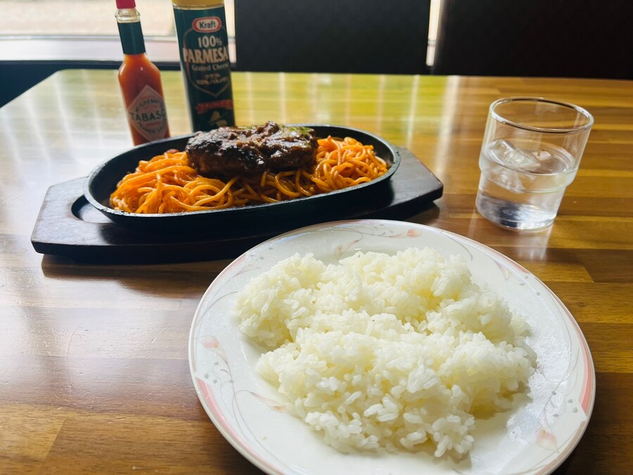 고쿠라역 부근 노포 다방에서 점심 "햄버거 스테이크 나폴리탄 & 밥"_5.jpg