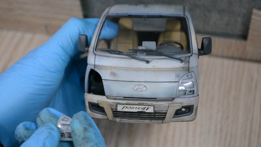 아카데미 1/24 포터 II를 제작 했습니다. 피규어도 있습니다._6.jpg