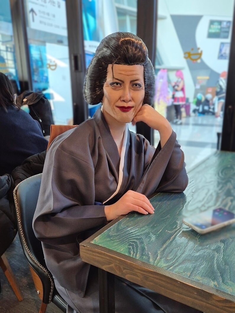 만화 찢고 나온 코스프레 근황_2.jpg