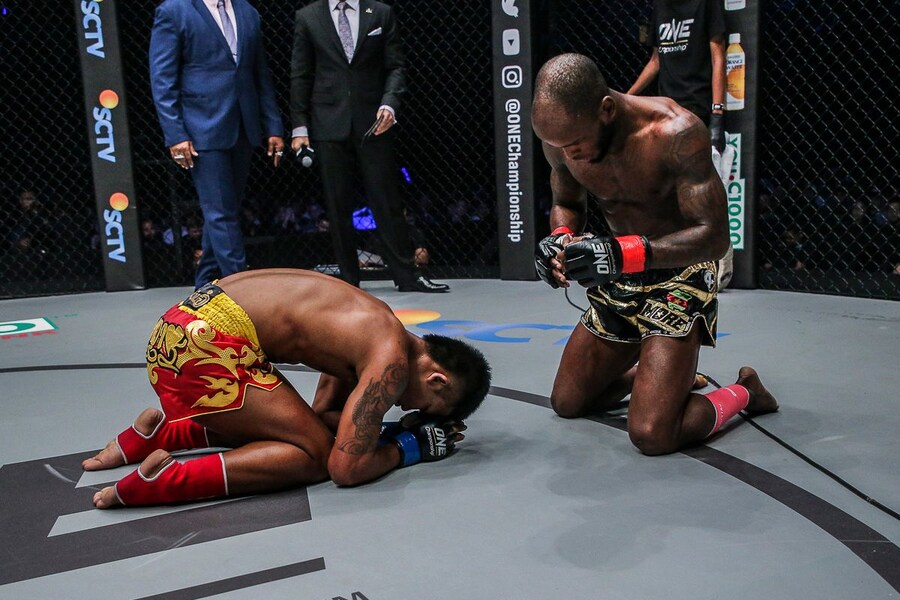 원 챔피언십에서 이기든, 지든 스포츠쉽이 매우 아름다운 선수_3.jpg