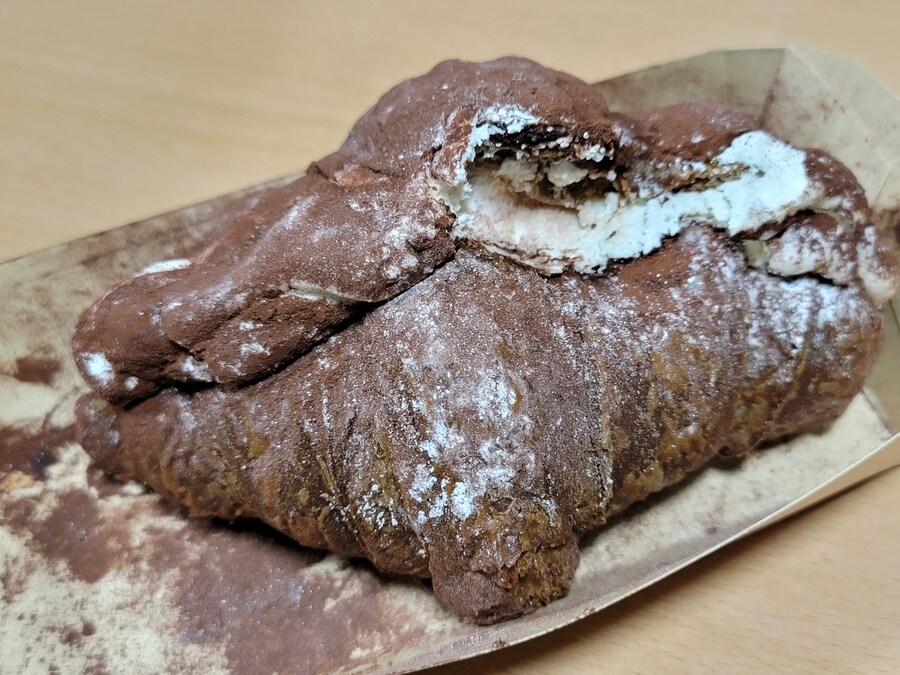 파리바게트) 생딸기 티라미수 크로와상_2.jpg