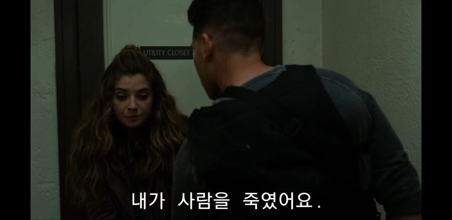 MCU) 퍼니셔가 멘탈 나간 사람을 달래주는 방법_8.jpg