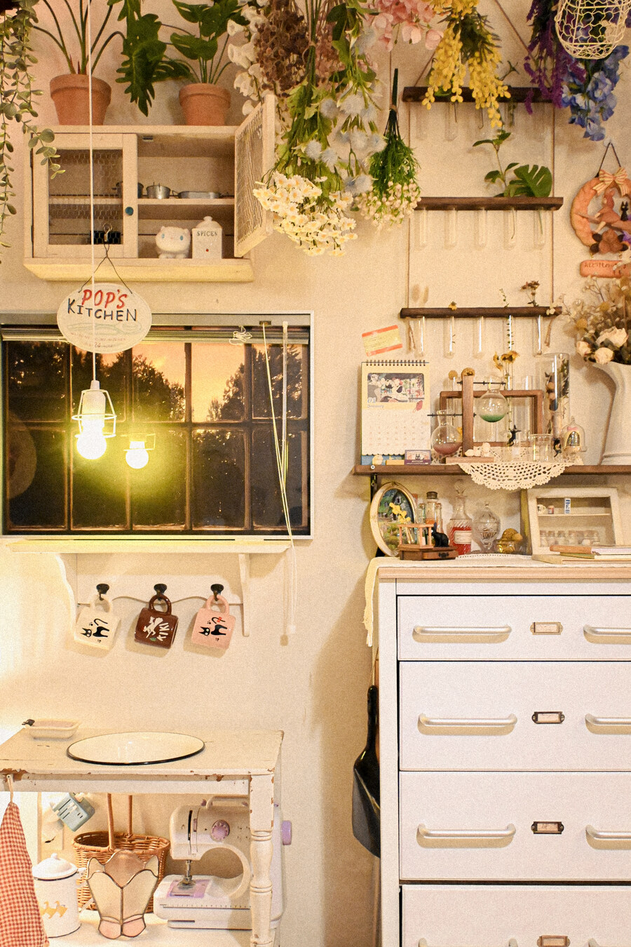 마녀배달부 키키 덕후 방_11.jpg