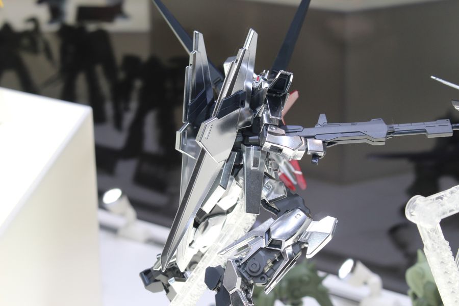 HGUC 1/144 델타 자인 전시 사진_14.jpg