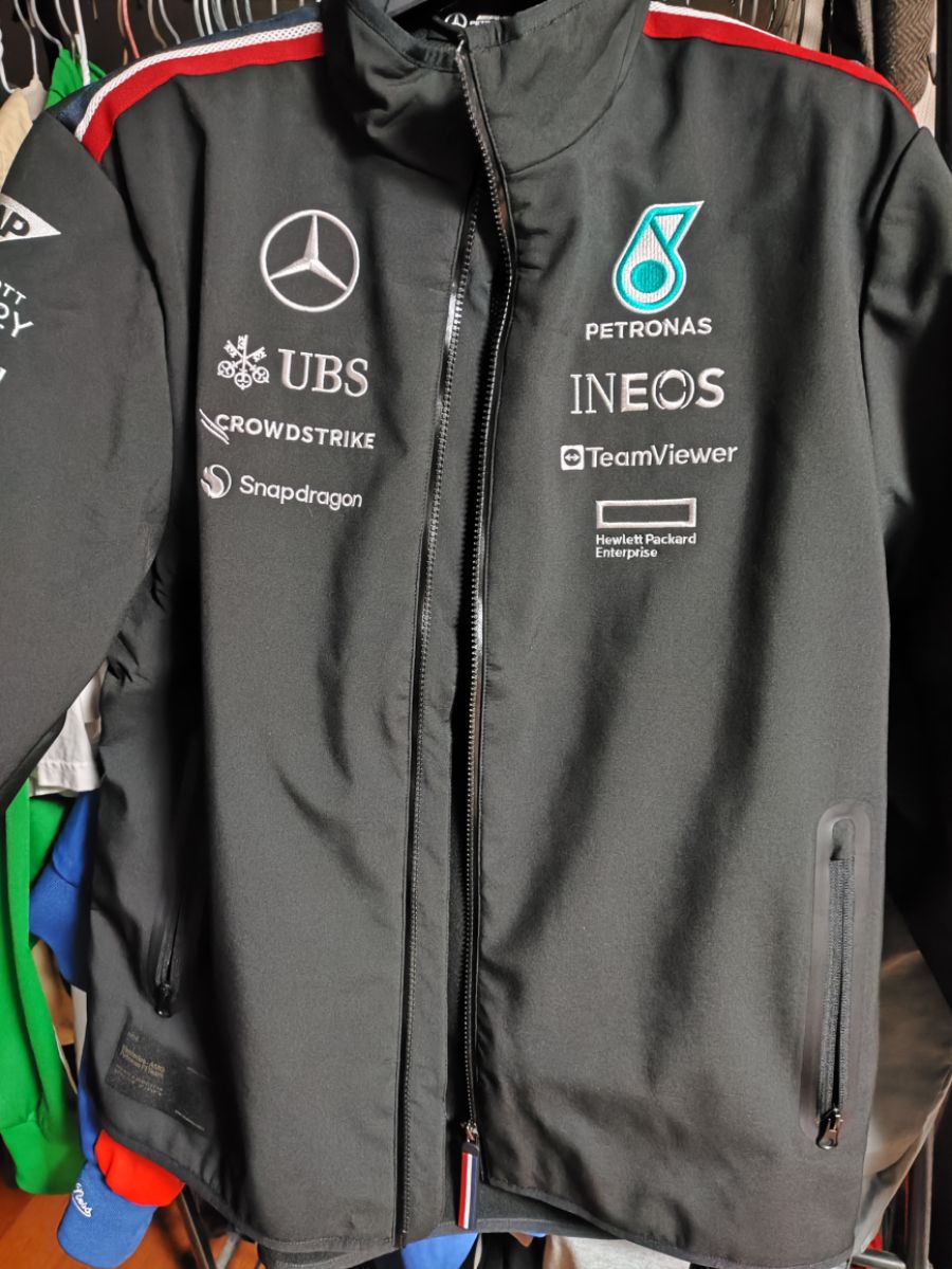 세일해서 질러버린 F1 굿즈들 (의류+모자)_1.jpg