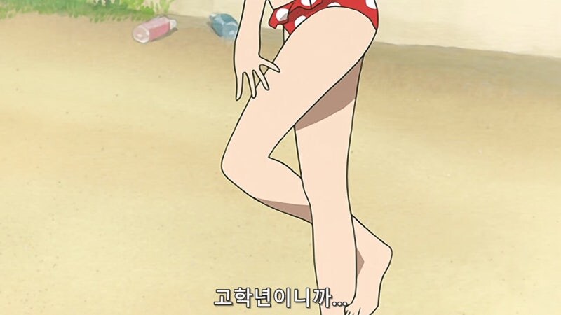 여름 바닷가에서 음란한 몸매를 과시하는 20살 전문대생_4.jpg