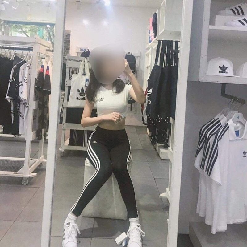아디다스 홍보하는 알바누나.JPG_2.jpg