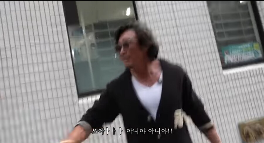 일본 편의점을 소개하는 추성훈.jpg_25.jpg