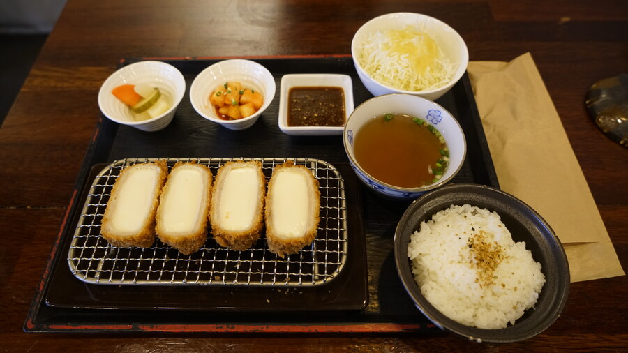 채팅방에 올렸다가 정리해 보는 돈가스 모음집._32.jpg