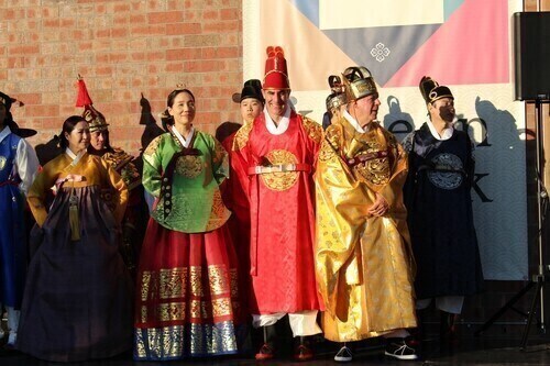 조선족이 있으니 한국문화도 중국것이란 논리가 개소리인 이유_4.jpg