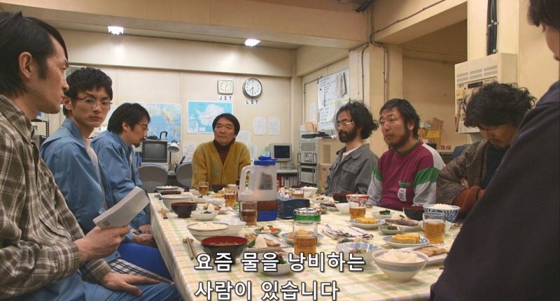 남극기지에서 남자들이 매일 생산해내는 허연액체_10.jpg