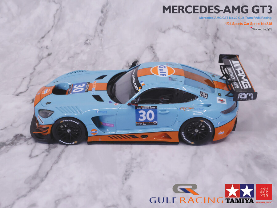 1/24 Mercedes Benz AMG-GT3 No.30 Gulf Racing_17.jpg
