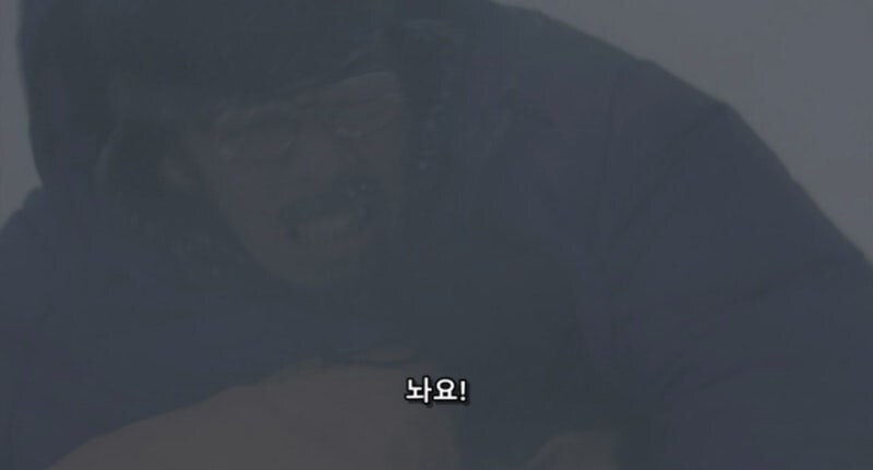 남극기지에서 도망치는 동료를 쫓는 남자들_7.jpg