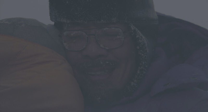 남극기지에서 도망치는 동료를 쫓는 남자들_21.jpg