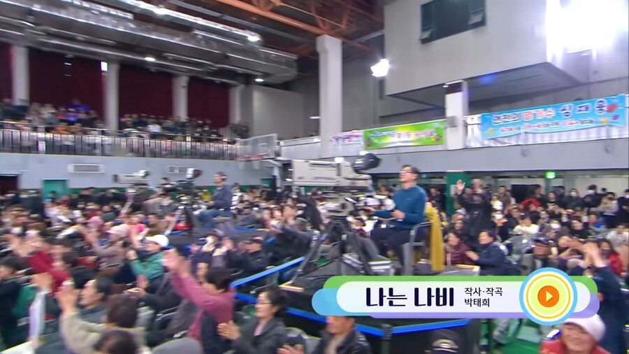 수상할 정도로 노래 실력이 출중한 전국노래자랑 출연자.jpg_1.png